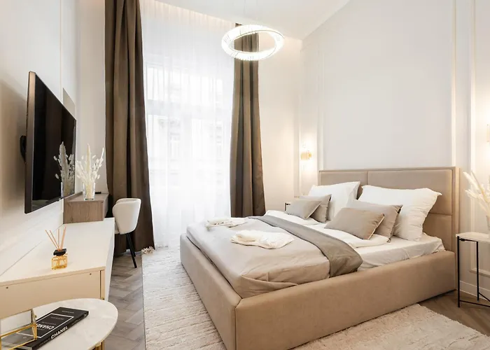 A20 - Boutique Location, By Bqa بودابست