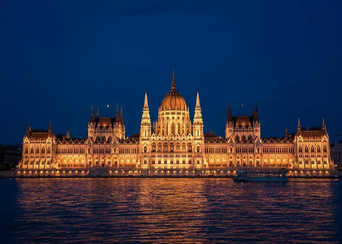 A20 - Boutique Location, By Bqa * Будапешт