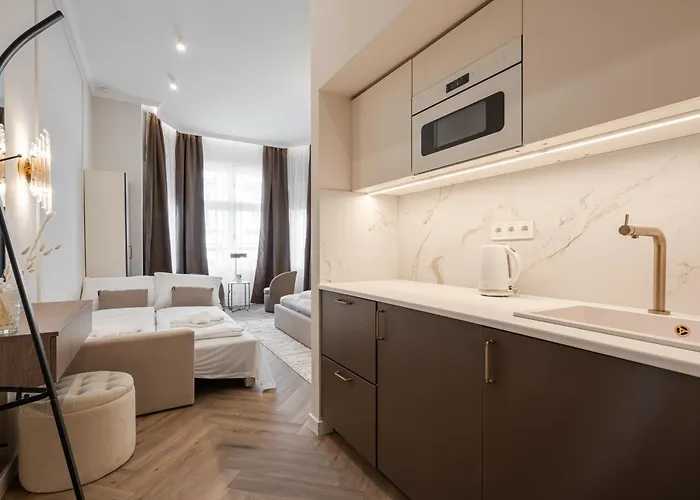 A20 - Boutique Location, By Bqa